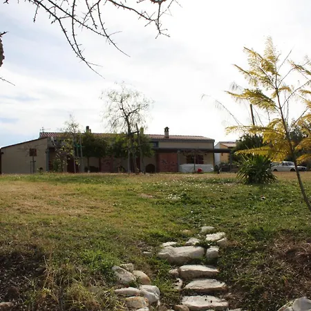 Holiday home Catiadas Casa Con Piscina E Terreno 1 *